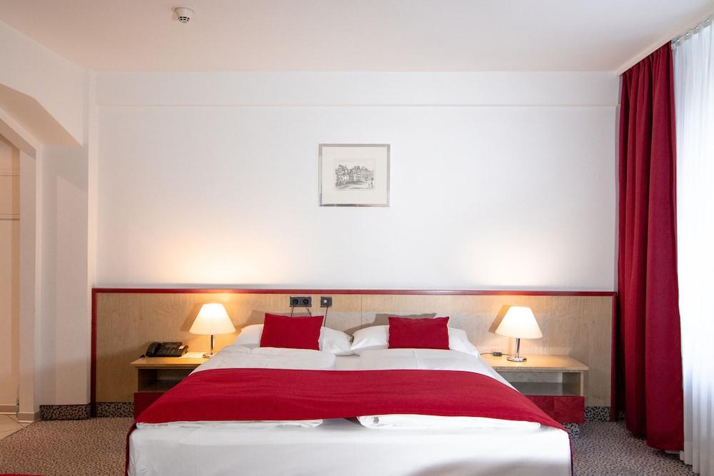 Leomar Hotel Ulm Ngoại thất bức ảnh