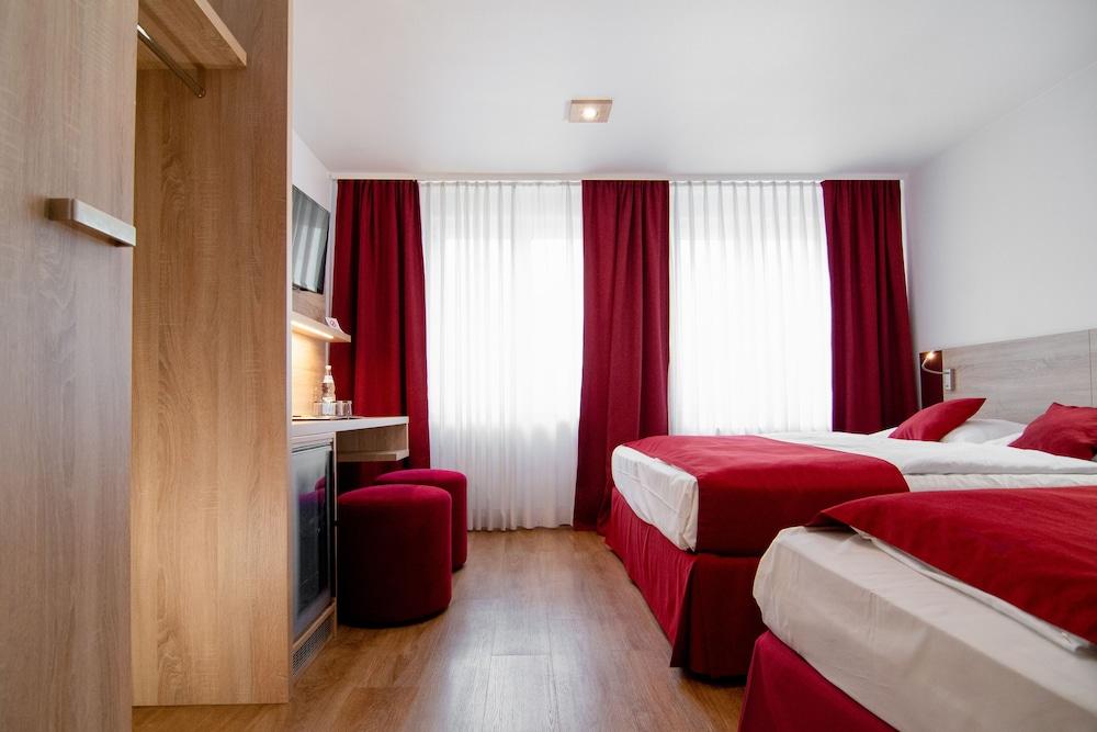 Leomar Hotel Ulm Ngoại thất bức ảnh