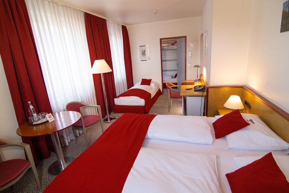 Leomar Hotel Ulm Ngoại thất bức ảnh