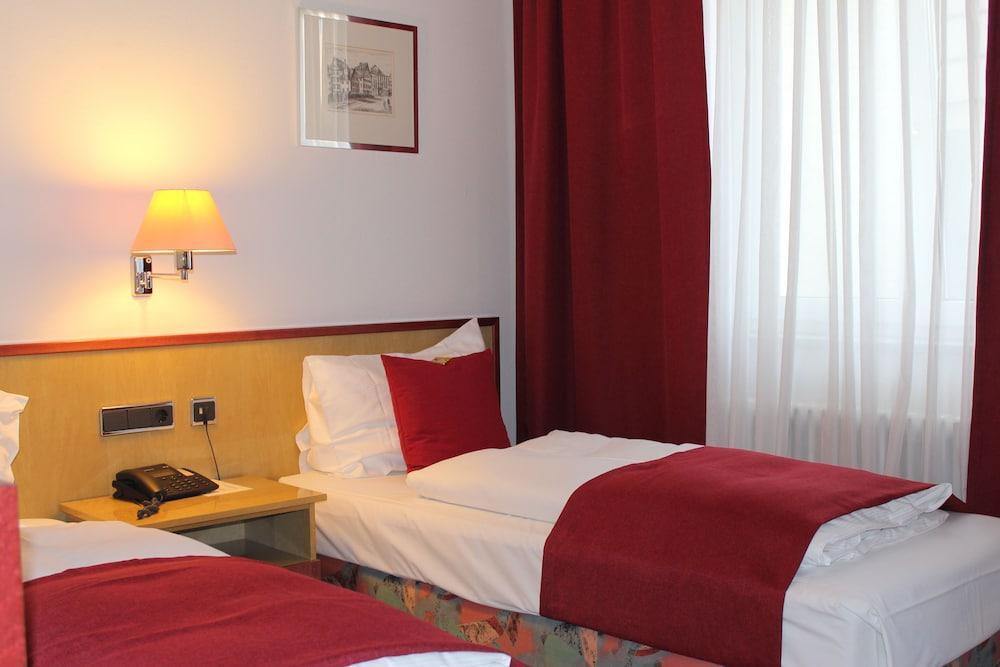 Leomar Hotel Ulm Ngoại thất bức ảnh