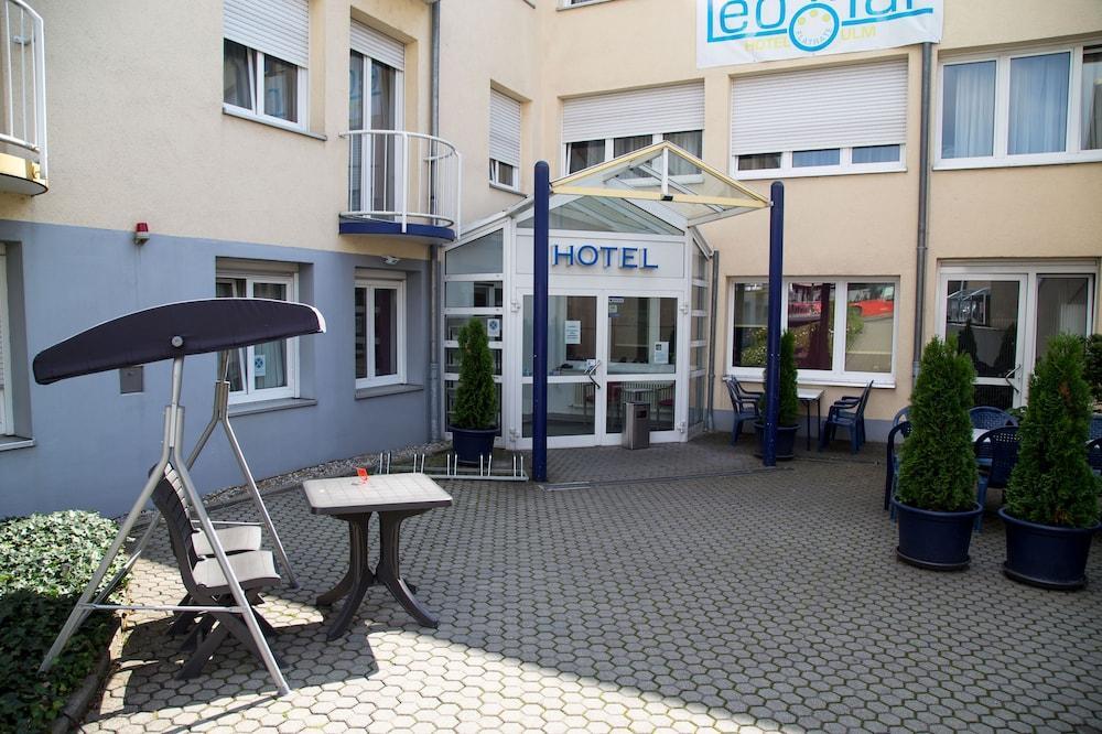 Leomar Hotel Ulm Ngoại thất bức ảnh